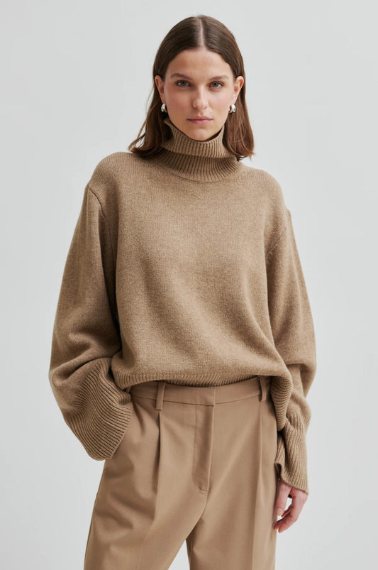 Second Female Alpha Knit trui