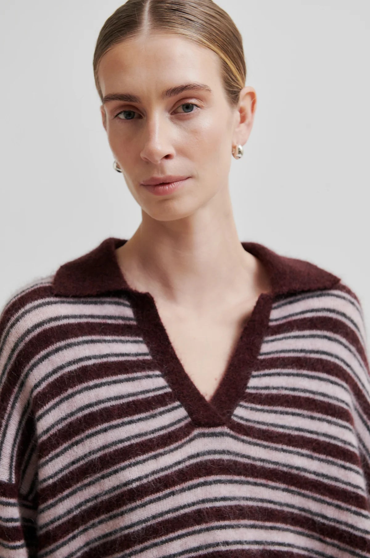 Second Female Vienna trui