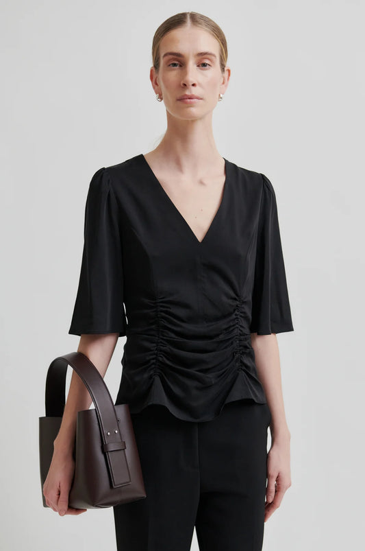 Second Female Winnie blouse