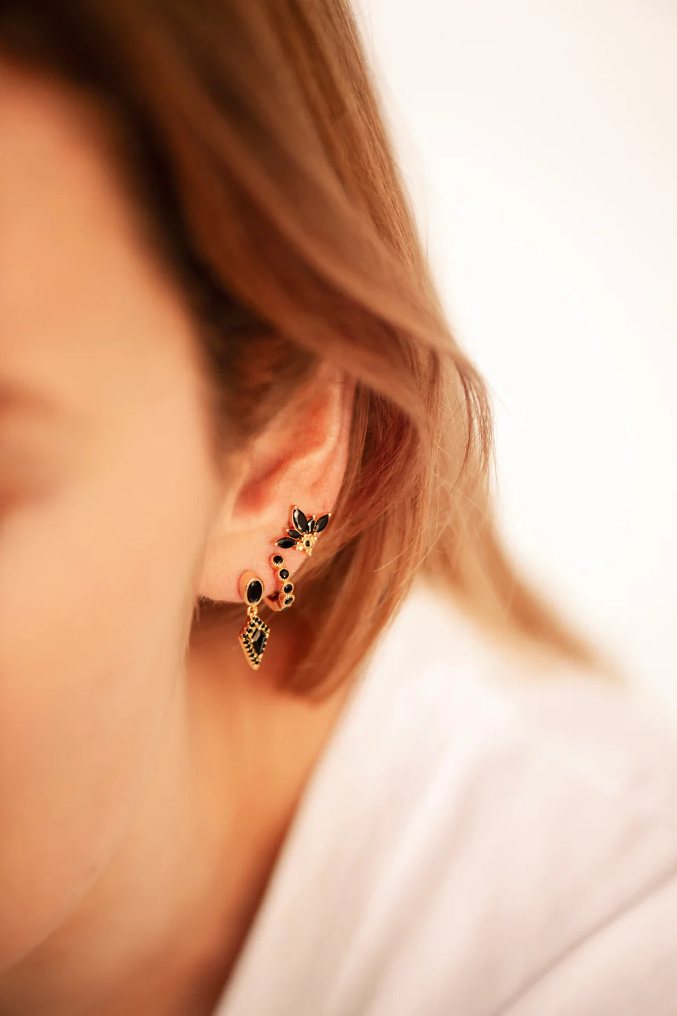 Bobby Rose Black Swarovski oorbel