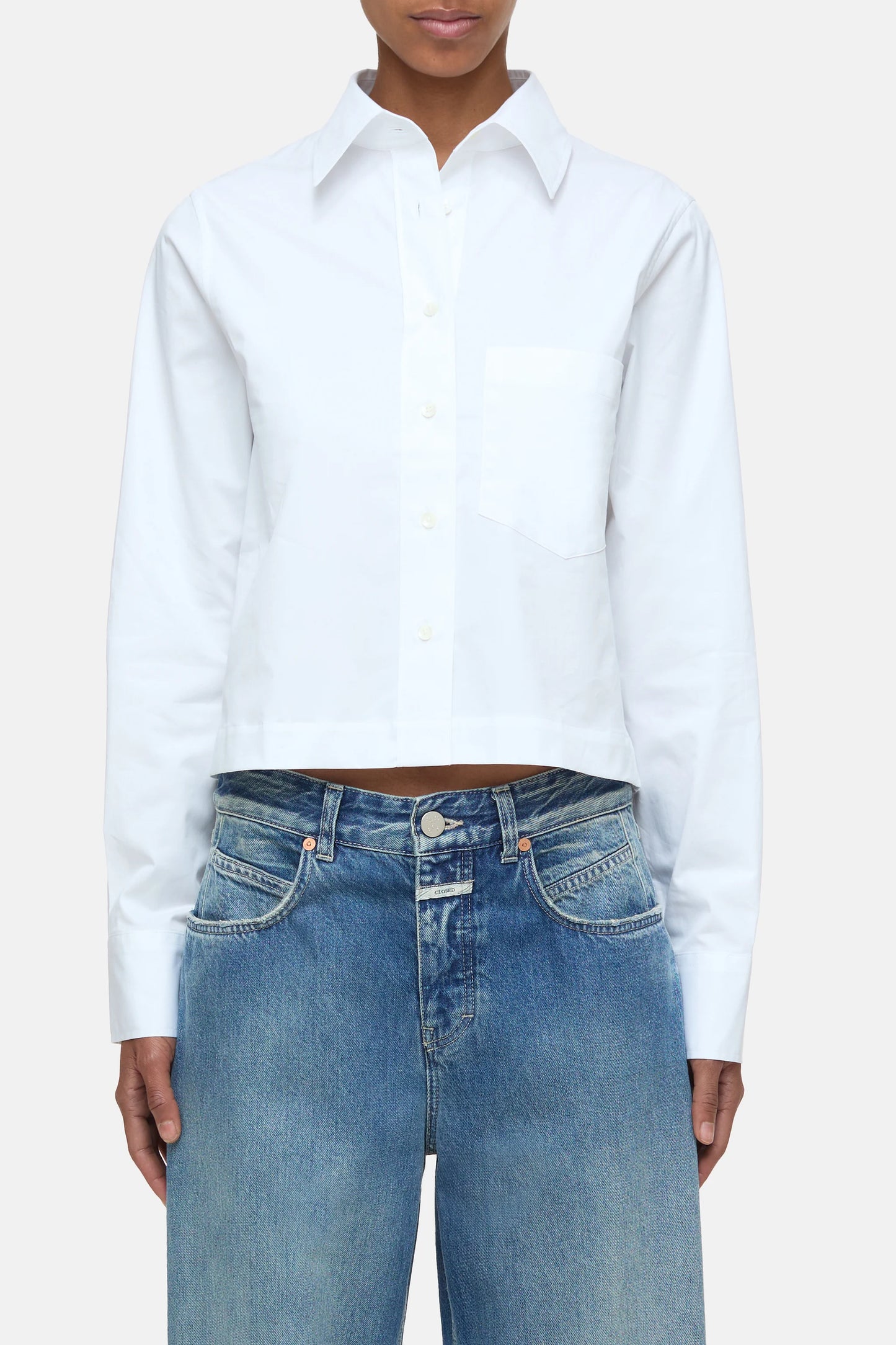 Closed Cropped blouse