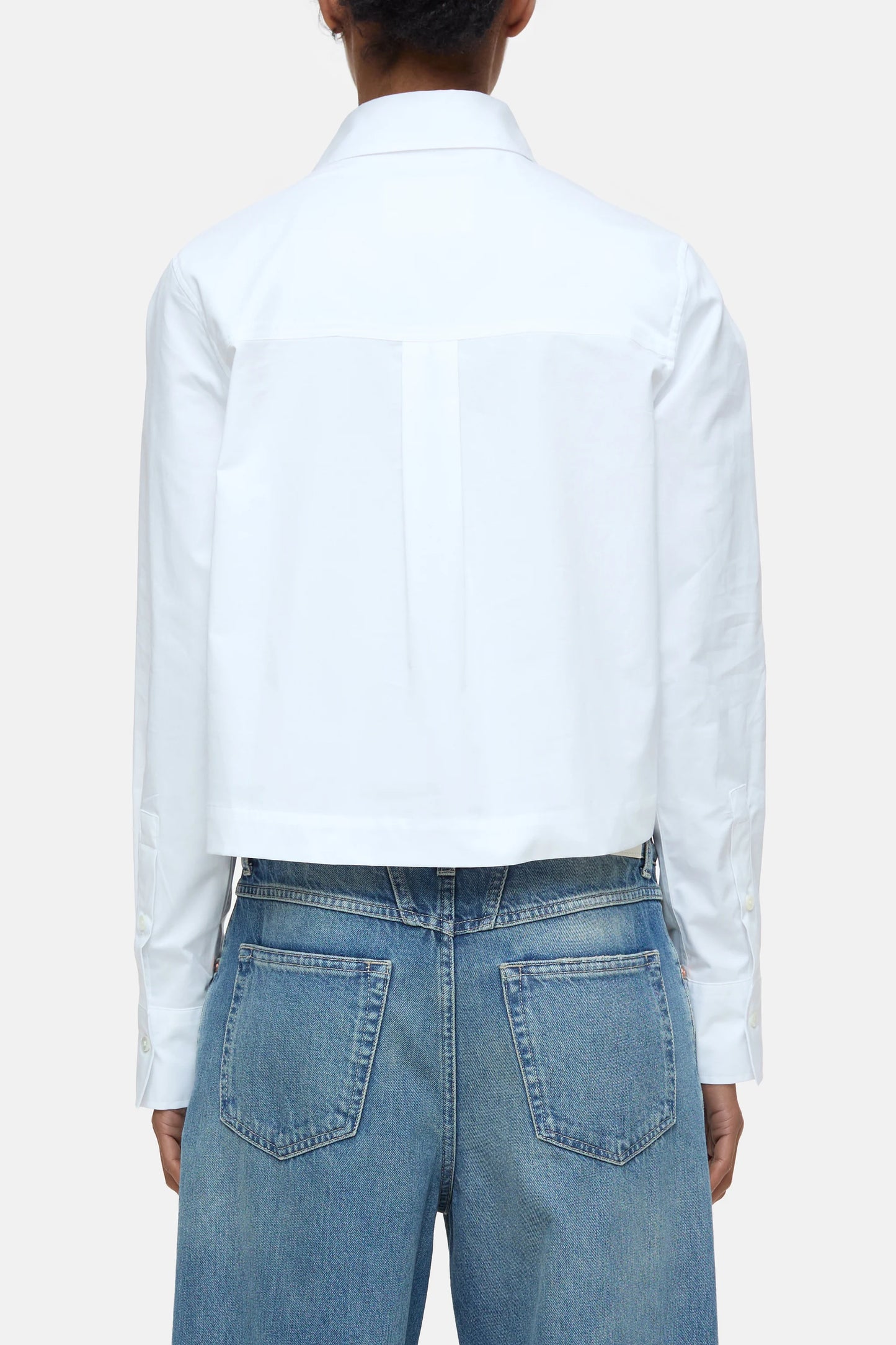Closed Cropped blouse