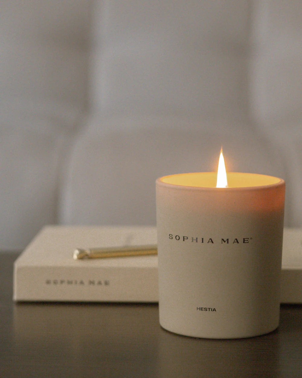SOPHIA MAE Hestia scented candle midi