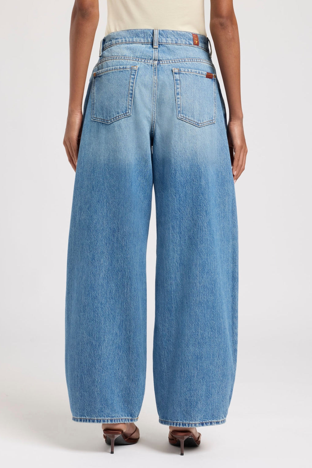 7 For All Mankind Bonnie barrel jeans