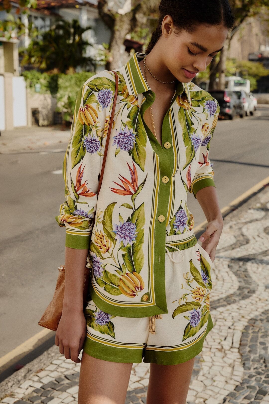 Farm Rio Tropical Scarf Sand shorts