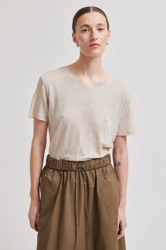 Second Female Peony O-neck tee