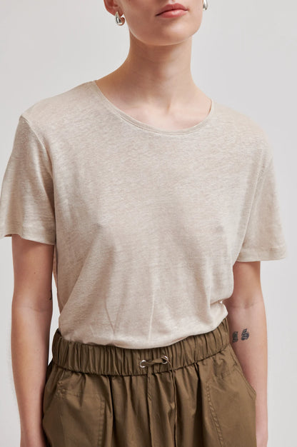 Second Female Peony O-neck tee