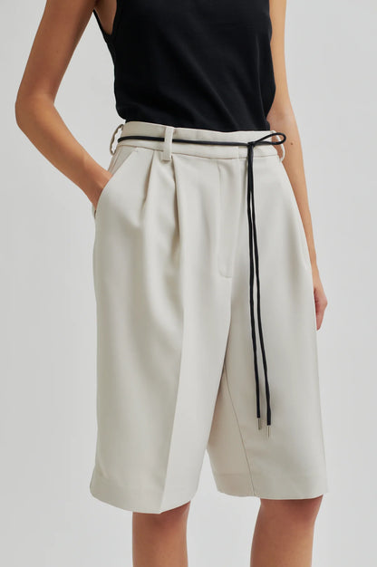 Second Female Fique String short