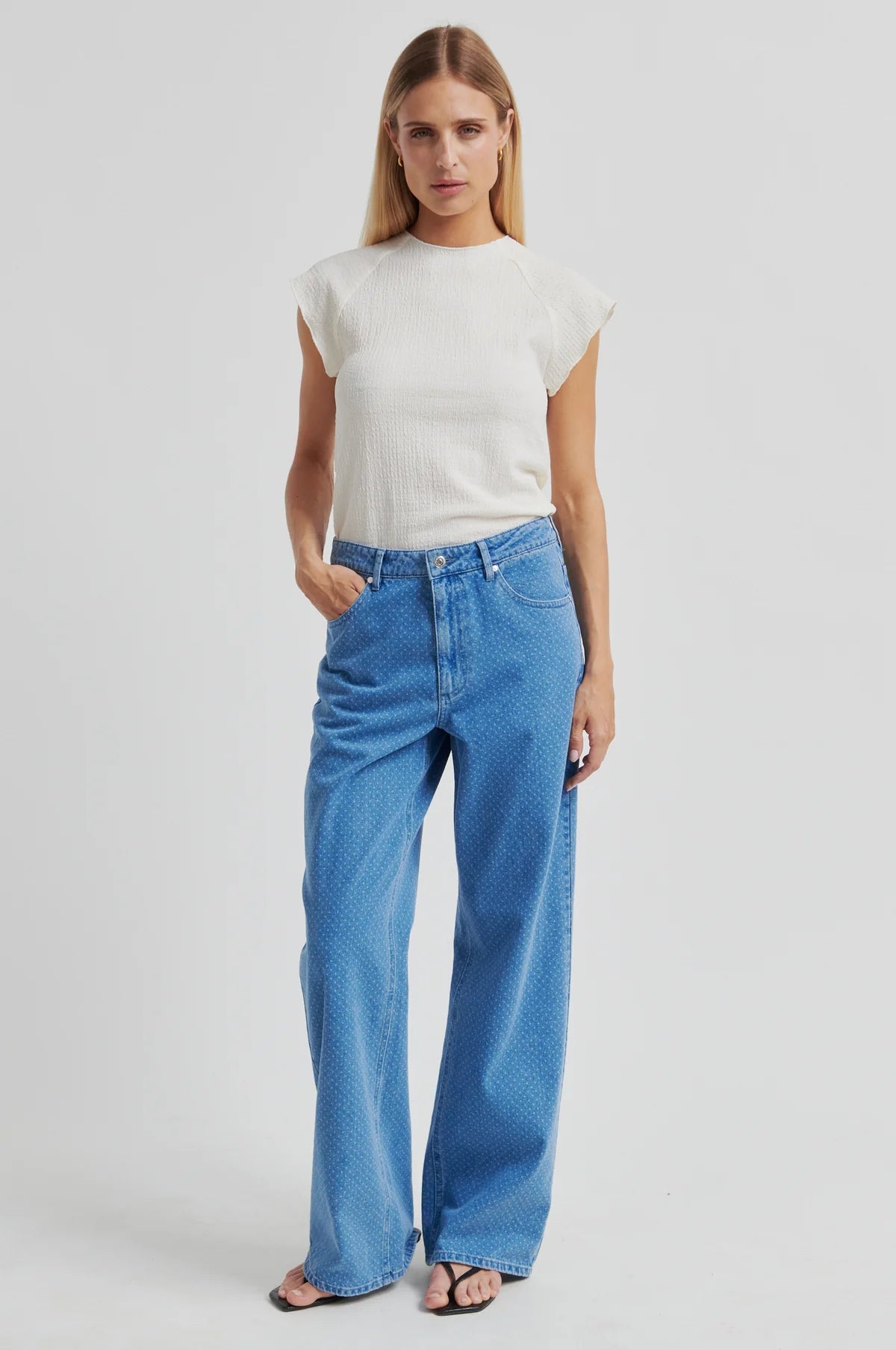 Second Female Paria tee
