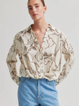 Second Female Soil Twist blouse