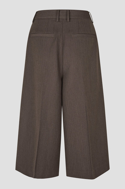 Second Female Riese shorts