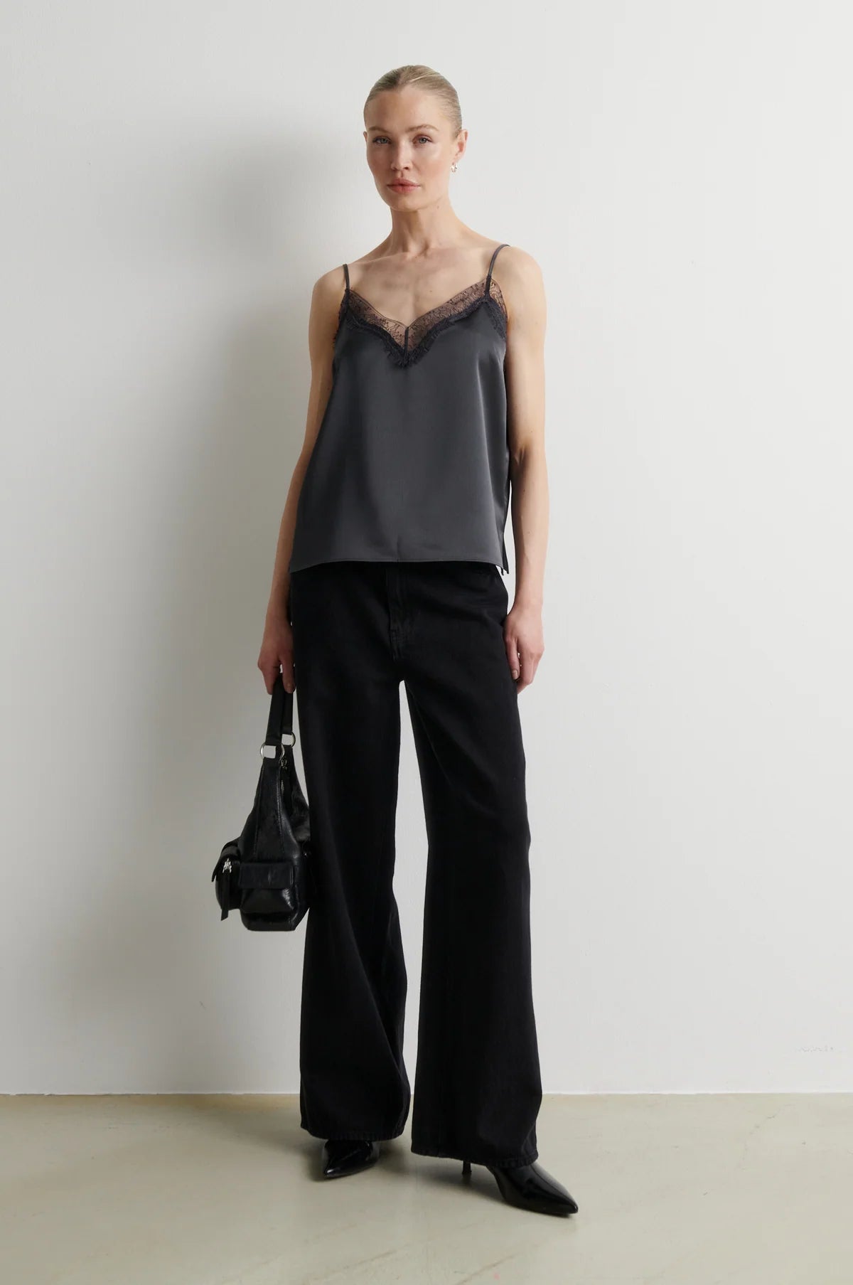 Second Female Glimps top