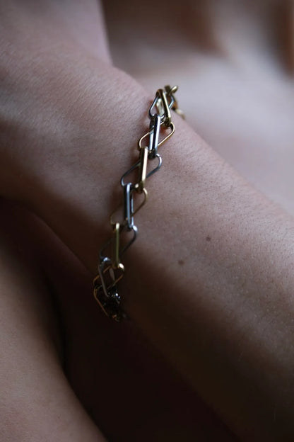 Bandhu Duo linked armband