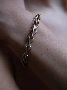 Bandhu Duo linked armband