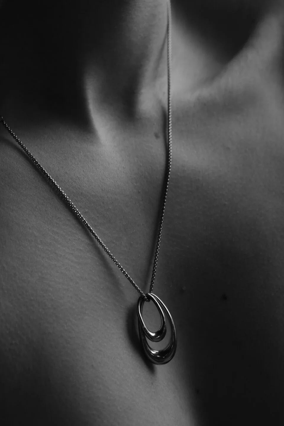 Bandhu Loop ketting zilver