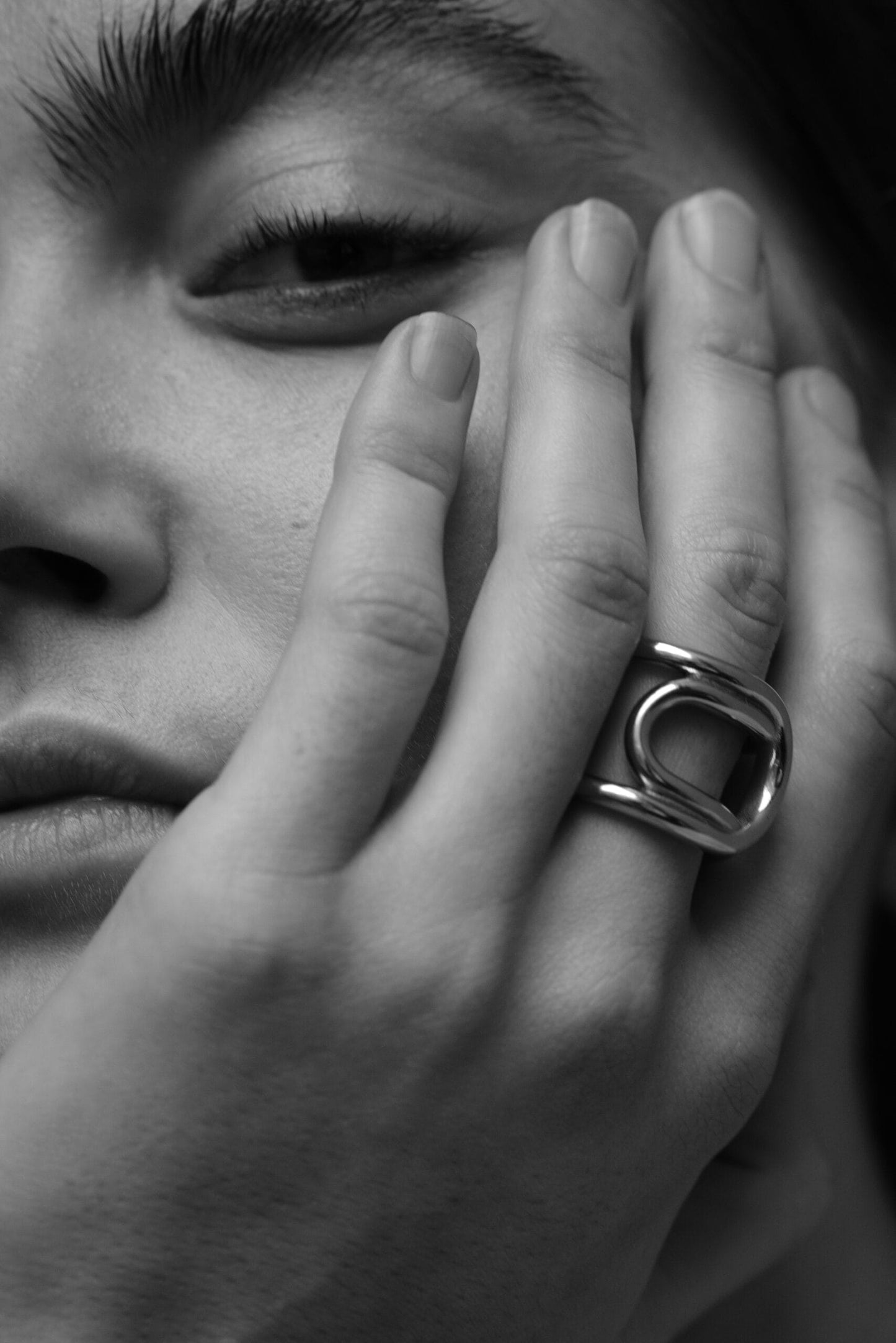 Bandhu Loop ring zilver