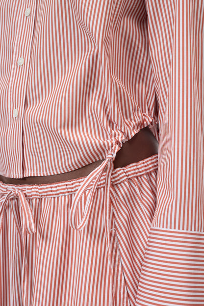 Closed blouse