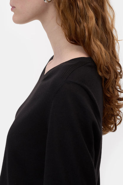 Closed Crewneck top
