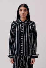 Load image into Gallery viewer, Hofmann Copenhagen Noemie blouse
