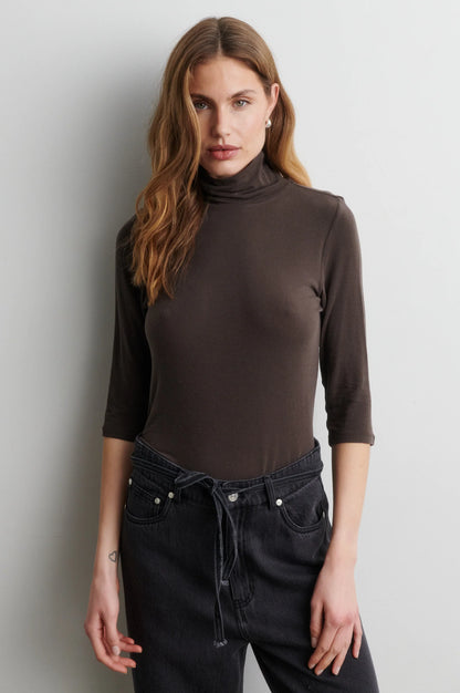 Second Female Matima t-neck SS t-shirt