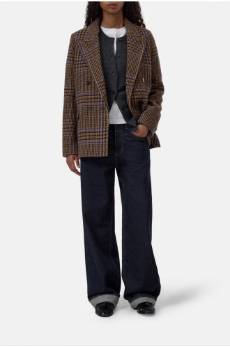 Closed blazer