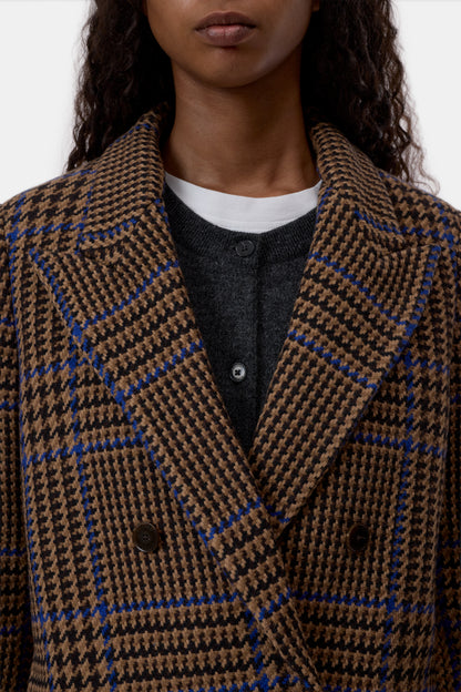 Closed blazer