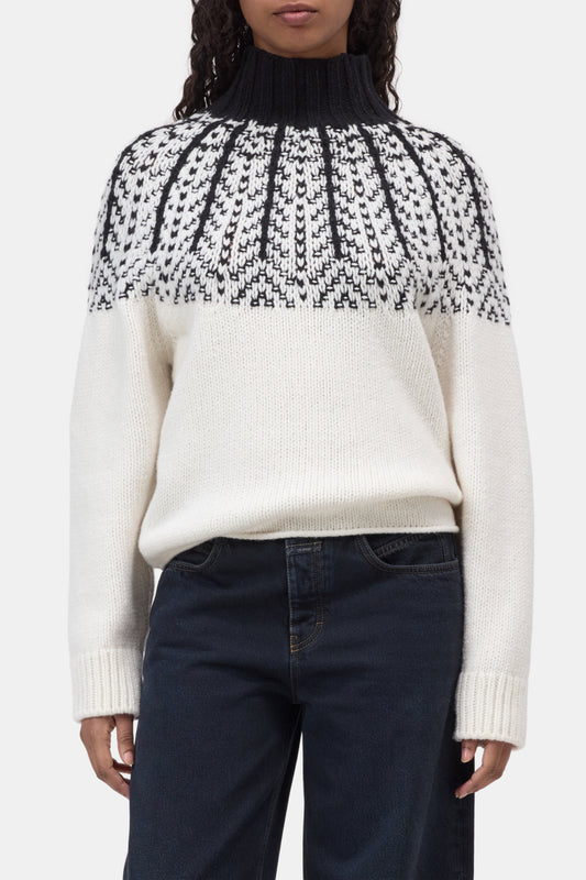 Closed Two tone trui