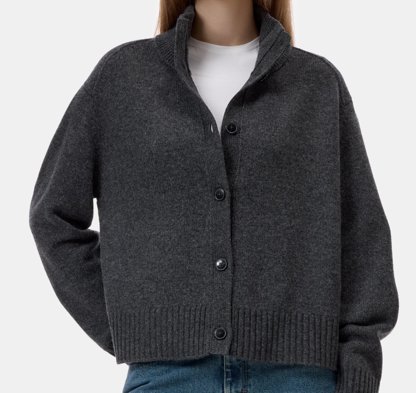 Closed vest