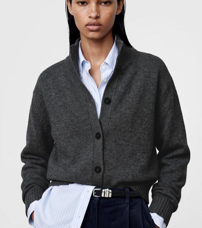 Closed vest