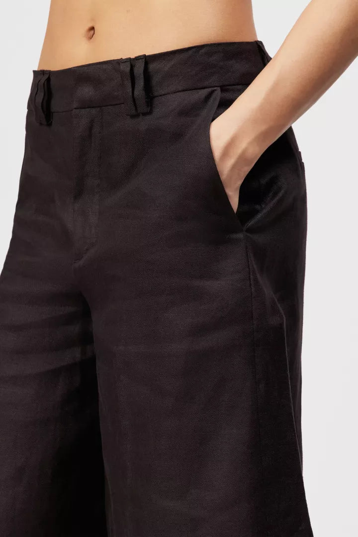 Drykorn Govern shorts