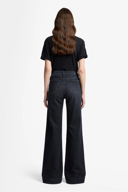 7 for all Mankind Modern Dojo