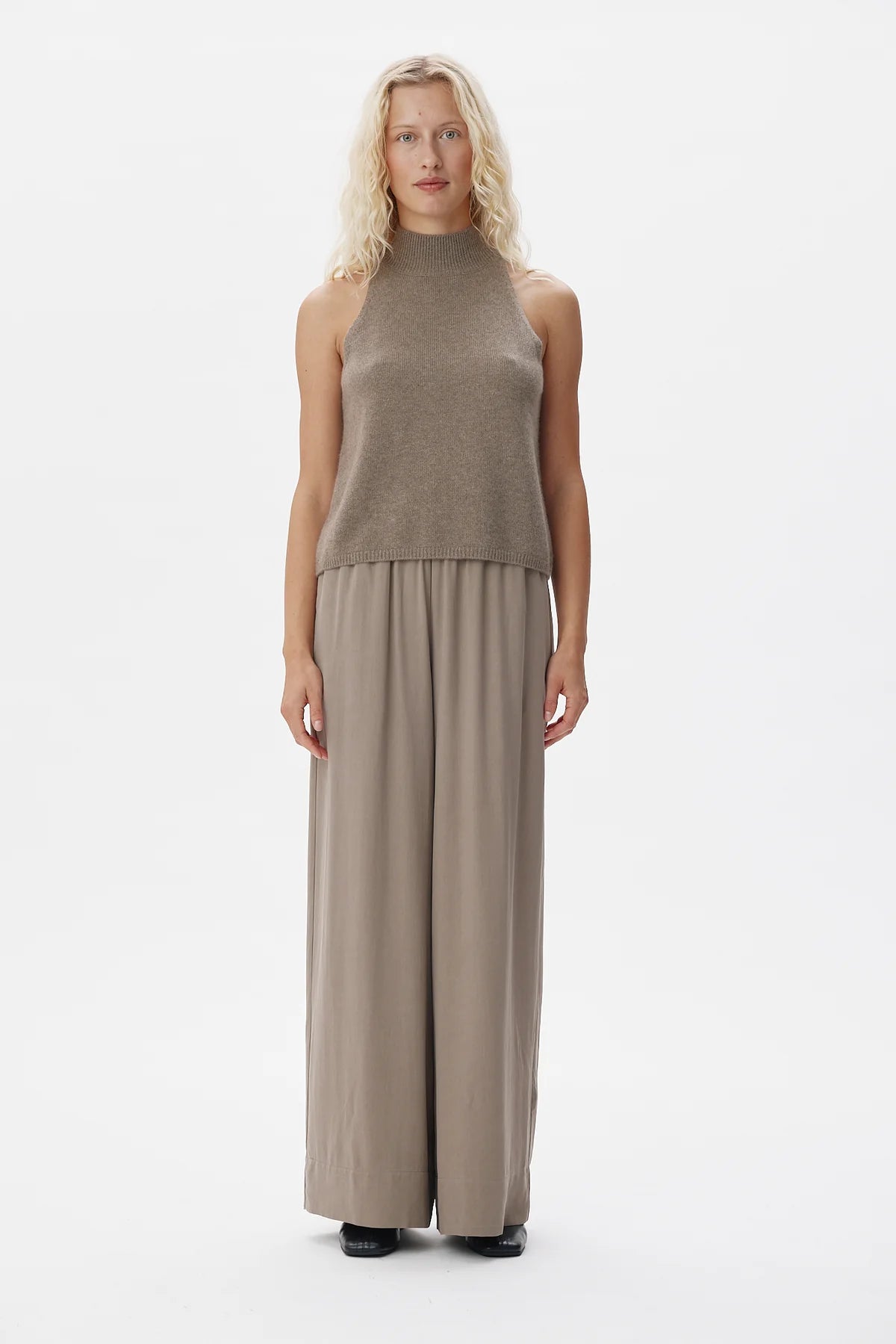 Six Ames Nora top