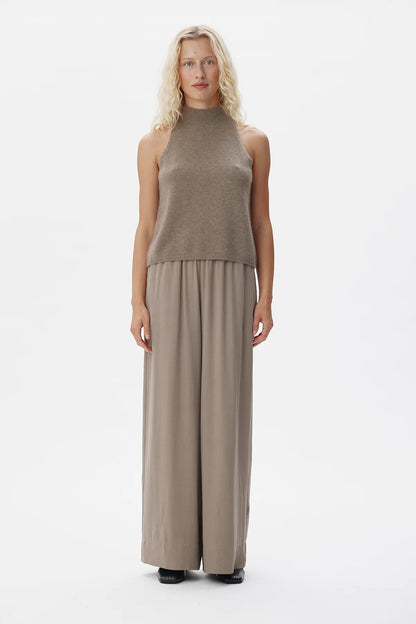 Six Ames Nora top