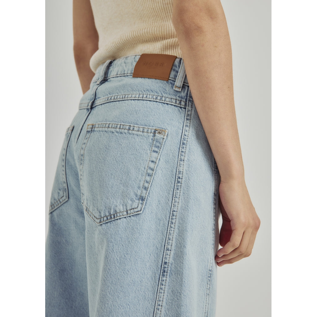 Norr Kenzie barrel jeans