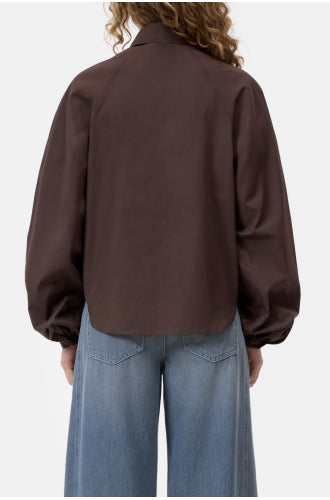 Closed Raglan blouse