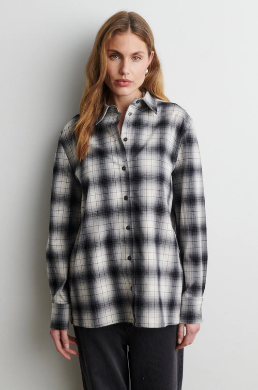 Second Female Wille shirt