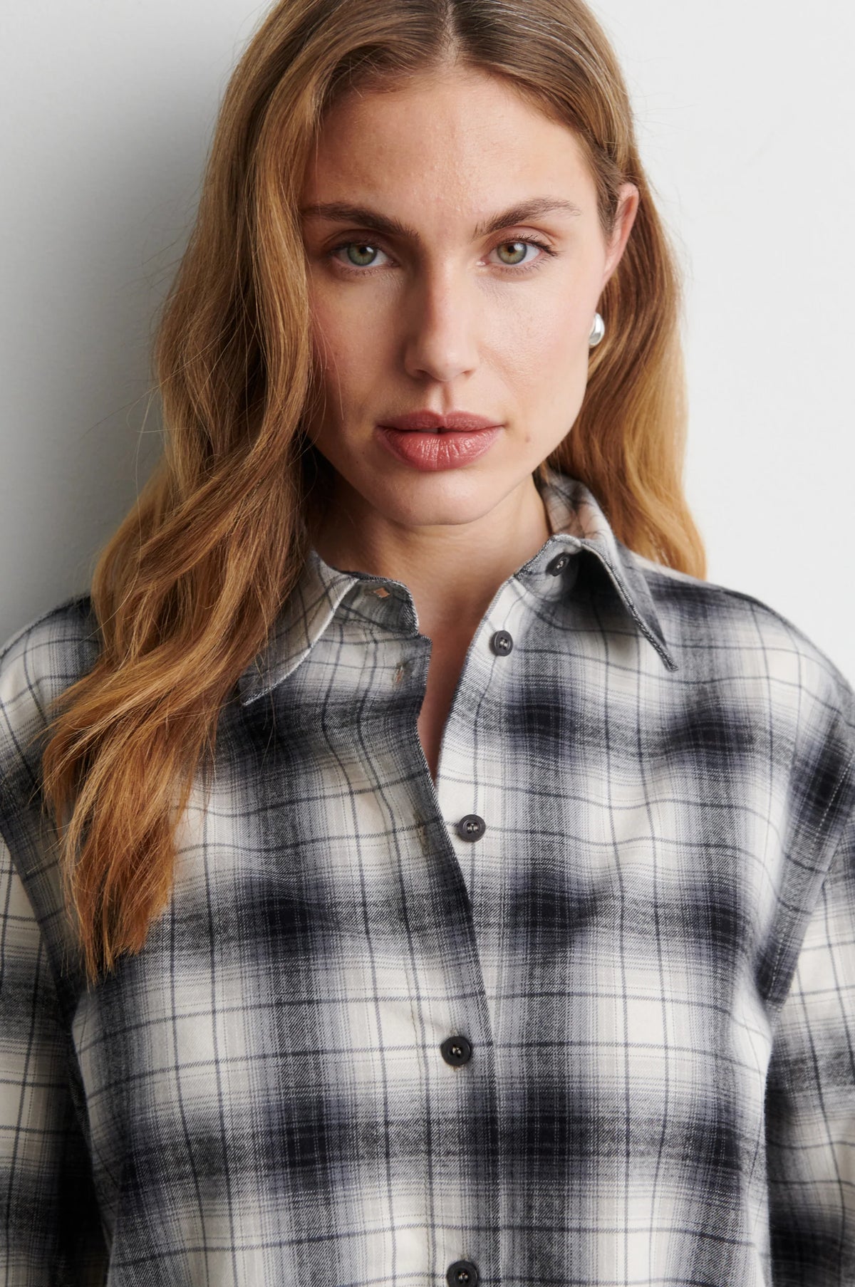 Second Female Wille shirt