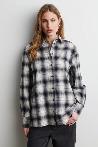 Second Female Wille shirt