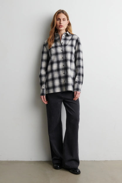Second Female Wille shirt