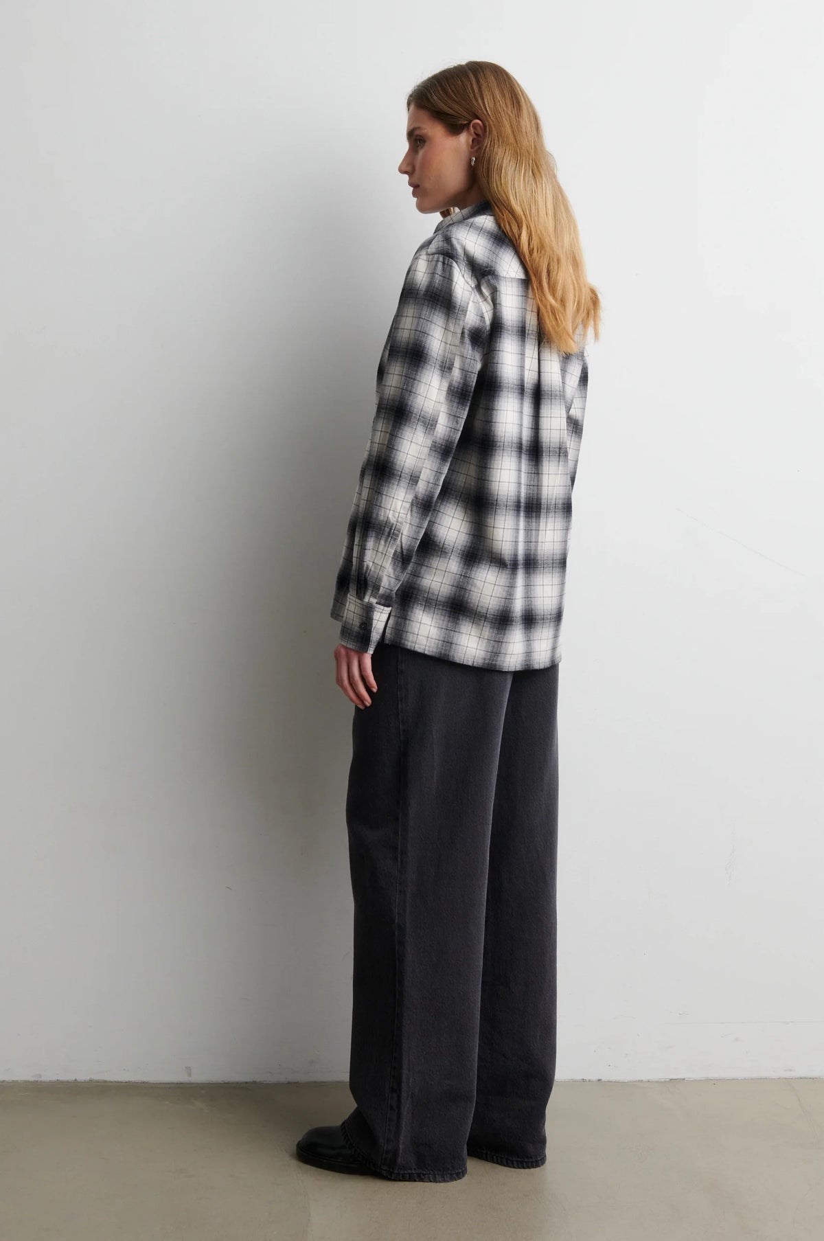 Second Female Wille shirt
